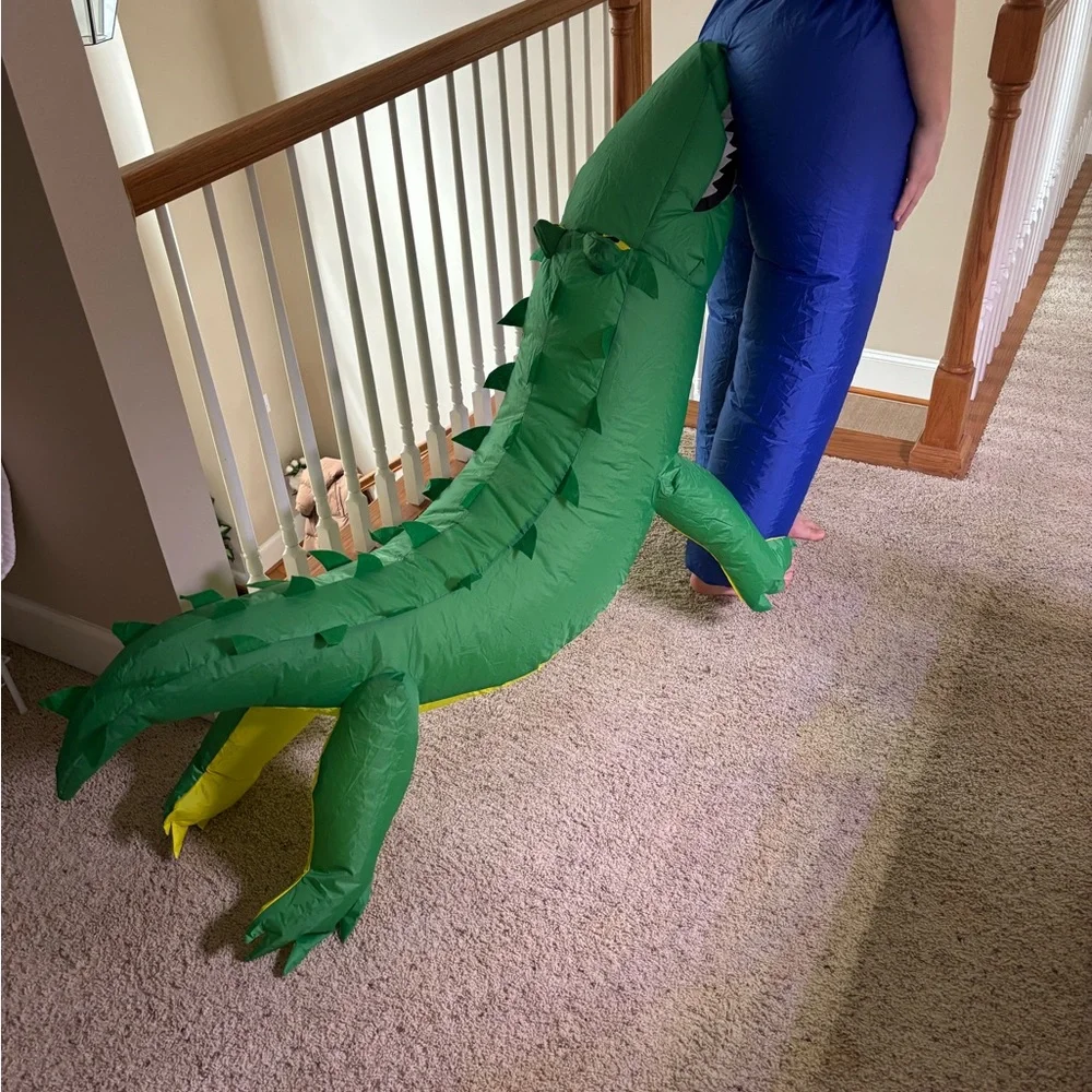 Green Inflatable Alligator Costume - Fun Dino Dress-Up - Picture 3 of 4